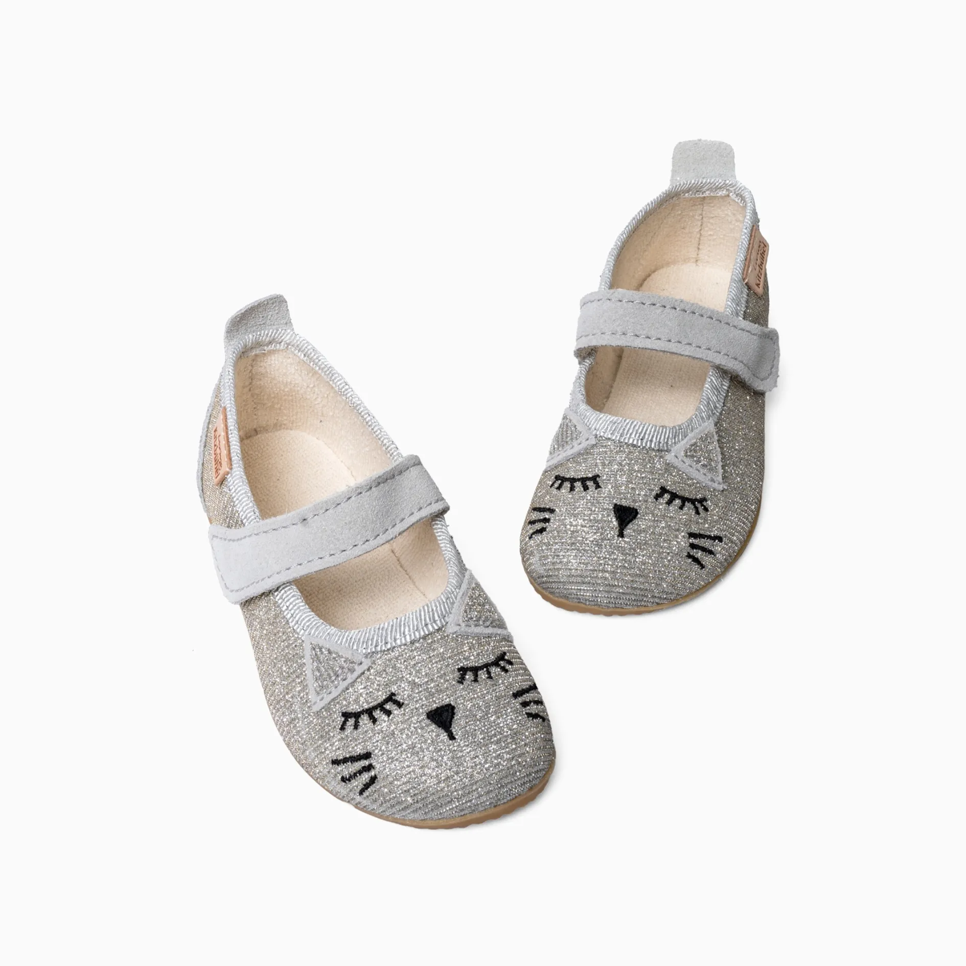 Schlafendes Kätzchen Ballerina