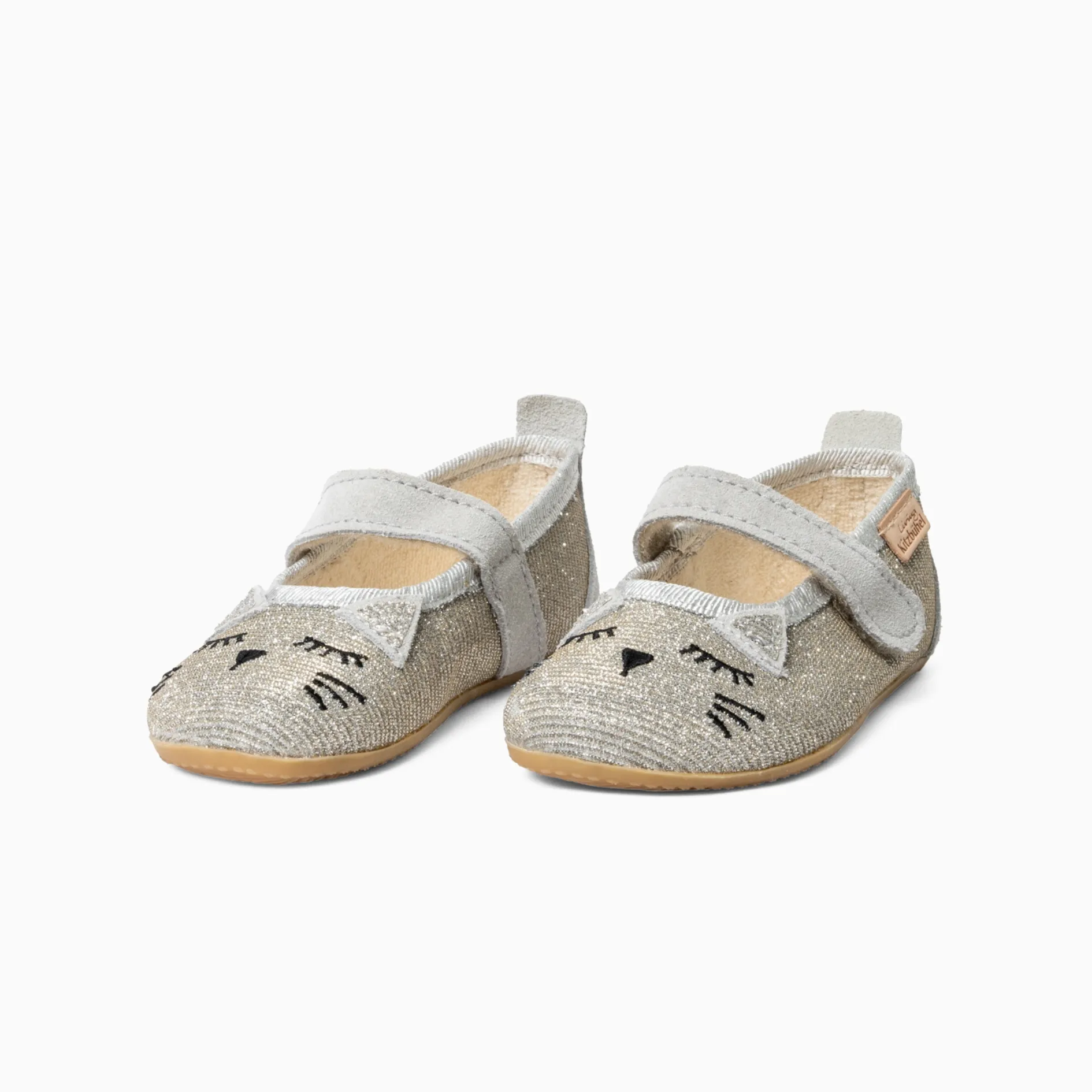 Schlafendes Kätzchen Ballerina